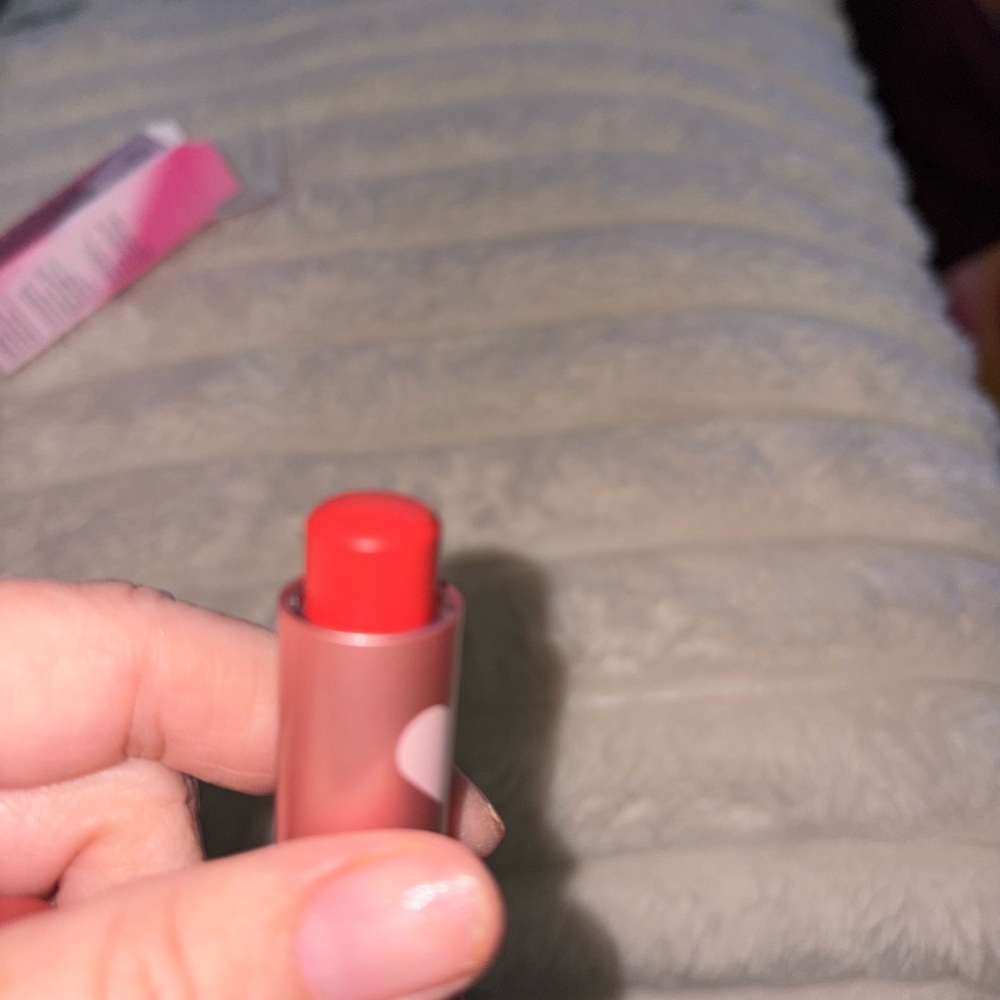 Kaja Love Blur Soft Comfort Semi Matte Lip Balm - Tangy Love - Picture 8 of 16